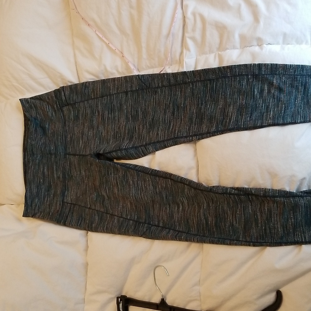 Athletic pants